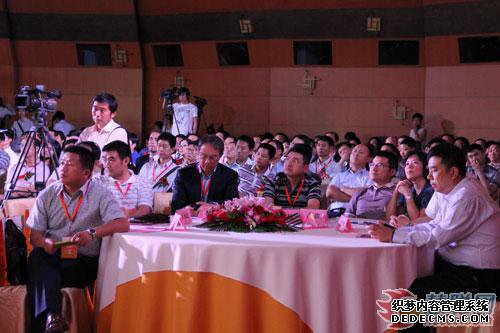 愛家杯慧聰網(wǎng)2012年度供熱采暖行業(yè)十大品牌評選頒獎典禮嘉賓座無虛席